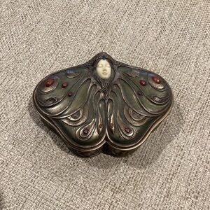 Top Collection Art Nouveau Princess Butterfly Trinket Box lidded bronze